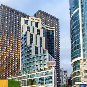 Entire Flat With Skyline View - Two Bedrooms شقة باتومي
