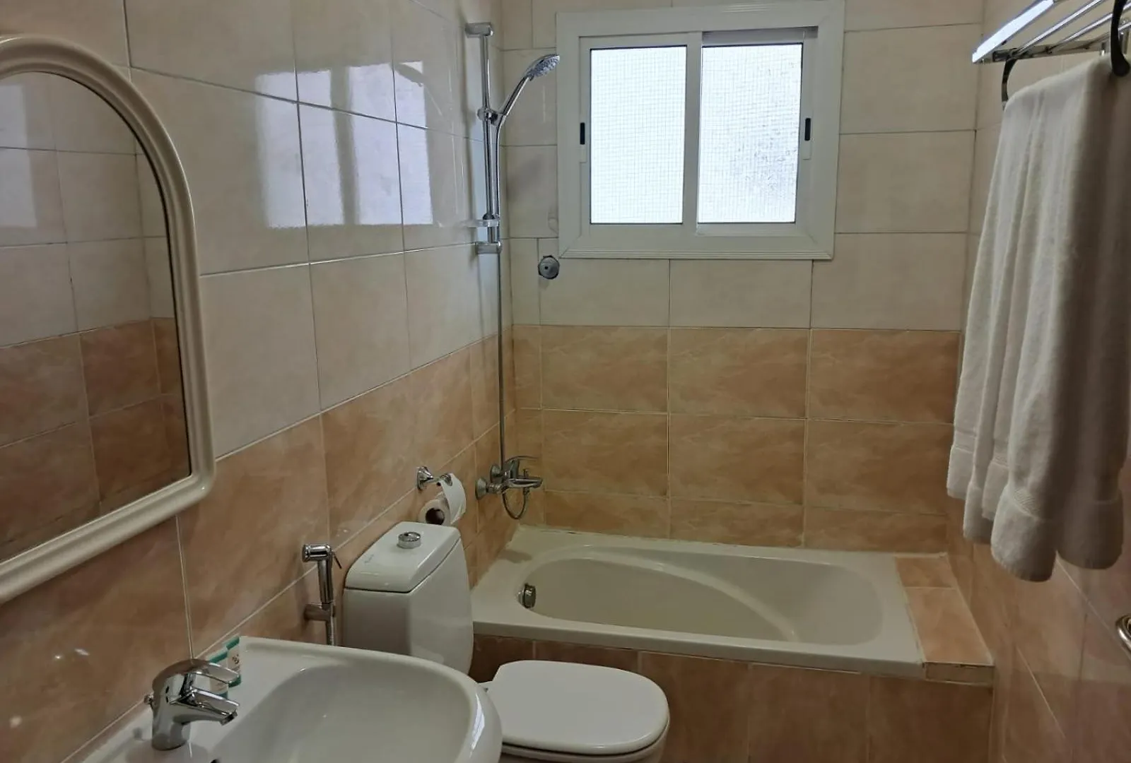 اجنحة المدينة للشقق المفروشة Medina Apartamento